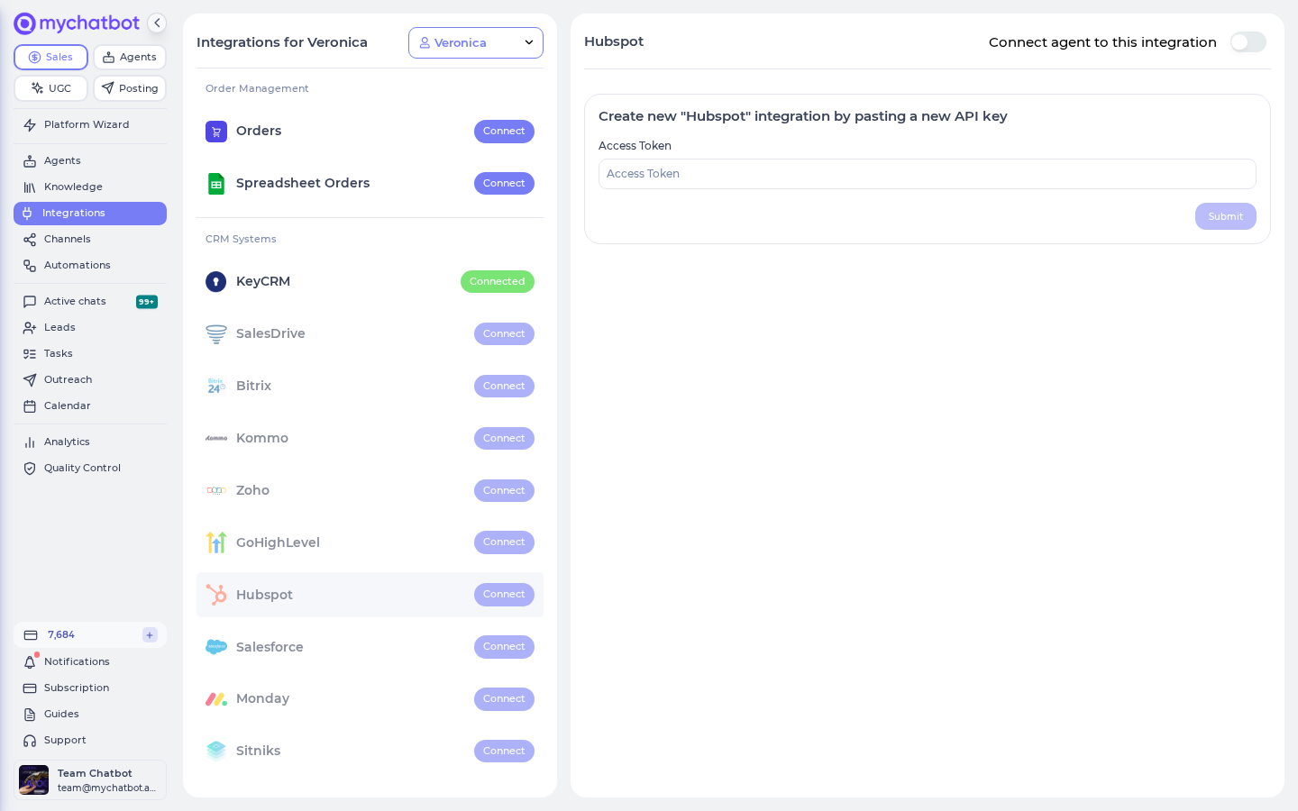 The HubSpot Connect form under CRM Systems, with the agent selector and API key field